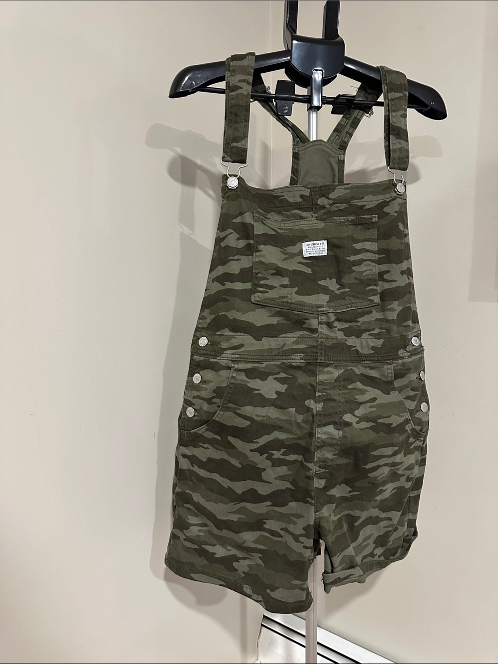 *LEVIS* Olive Green Camo Short Overalls